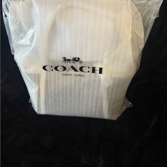 Coach Baby Bag in signature canvas - Picture 3 of 12